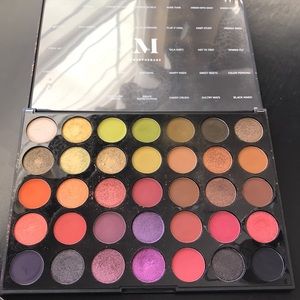 Morphe 35M Boss Mood palette